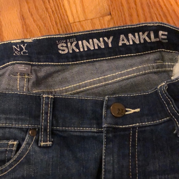 Women’s NY&C Low Rise Skinny Ankle Jeans - Picture 3 of 4
